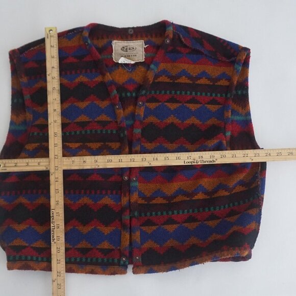 Multicolor Geometric Pattern Sweater Vest - Picture 4 of 9